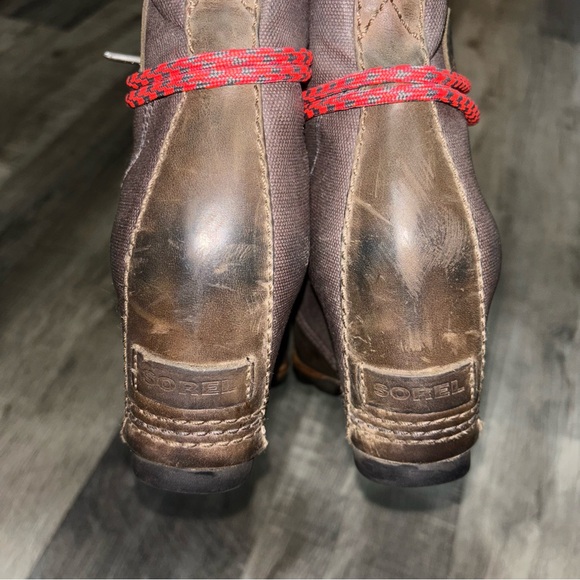 Sorel 1964 Premium PDX Wedge Boot, pre-loved condition - Picture 15 of 16